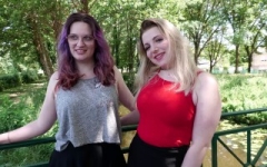 Un plan à trois pour malicia et matylde qui s’entendent à merveille !  (Jacquie et Michel)