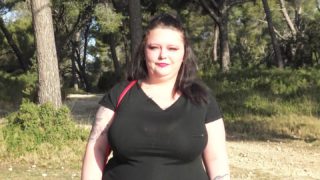 Sodomie intense et orgasmes avides : découvrez Jade, la déesse aux courbes généreuses du Sud ! Déver… (Jacquie et Michel)