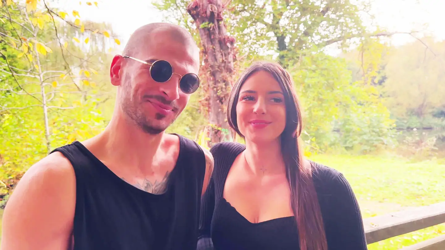 La délicieuse Vénus et son amant torride Grey vous font grimper aux sommets de la luxure, une expéri… (Jacquie et Michel)