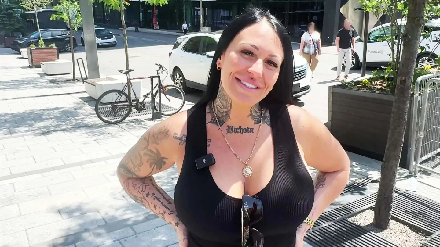 Fanny, déesse canadienne aux courbes affolantes, se joue d&rsquo;un Français fougueux pour satisfaire ses … (Jacquie et Michel)